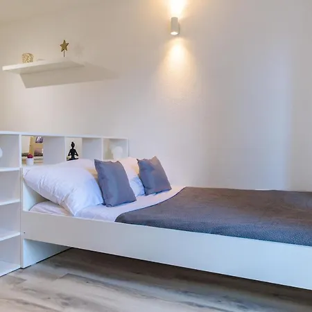 公寓 Donata 扎达尔