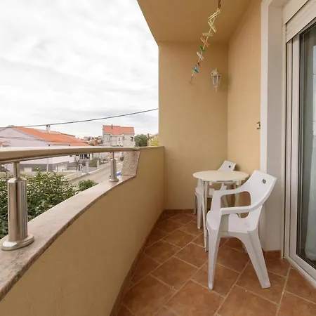 公寓 Donata 扎达尔